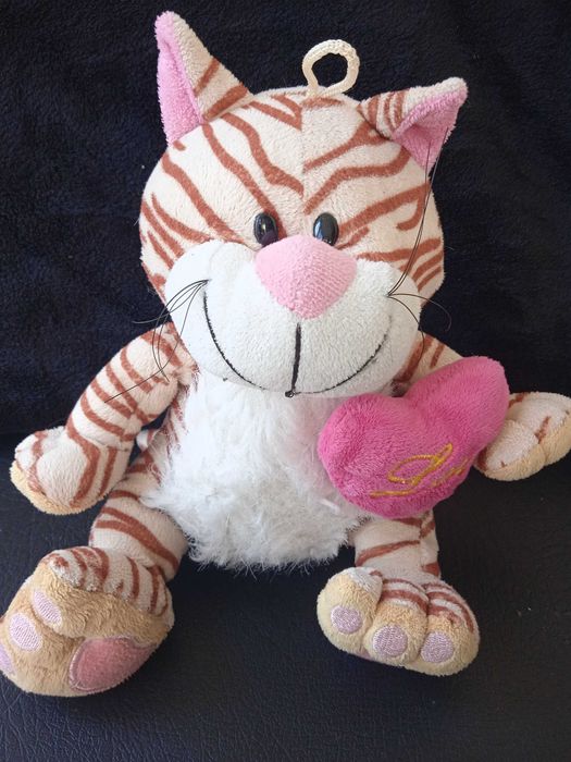 Котенце Тигърче със сърце Love