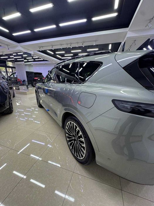 Voyah Free Plus — Premium gibrid | Rasmiy diler