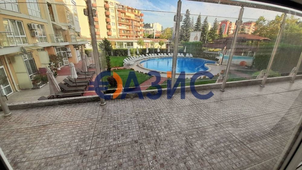 Продава се Тристаен апартамент в к.к. Слънчев бряг - 112 кв.м за 733 €/кв.м - Снимка #12