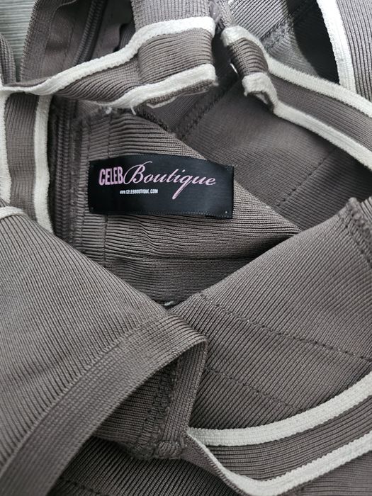 Rochie body-conturing