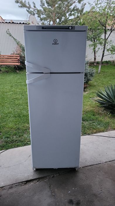 Холодильник Индезит