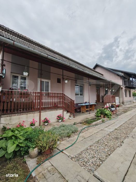 Casa 279 mp, teren 1400 mp, in Mihai Viteazu