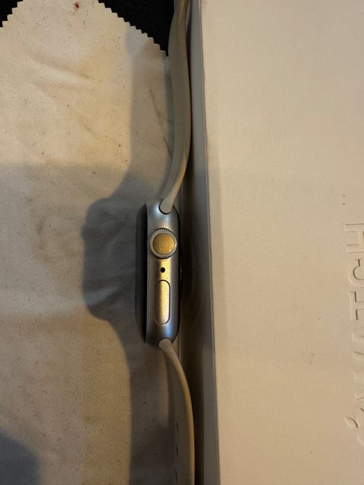 Apple watch 9 41mm Starlight