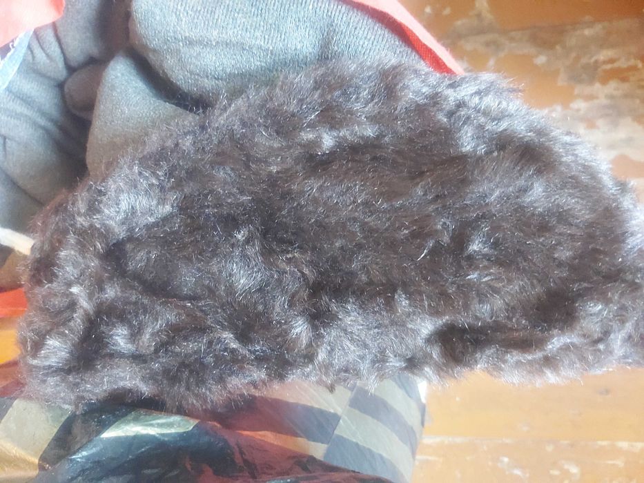 ПРОДАМ МЕХ ( исскуственный ).