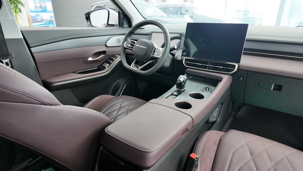 Soueast S09 oilangiz va biznesingiz uchun eng to'g'ri tanlov.