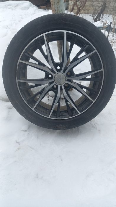 Продам Комплект дисков с резиной