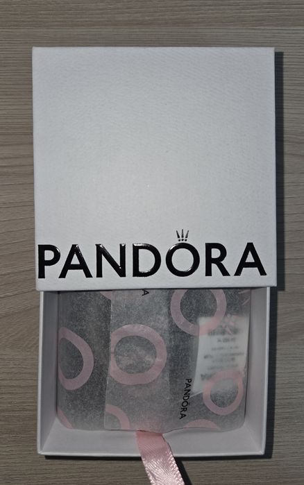 Браслет PANDORA «Сияющее сердце»