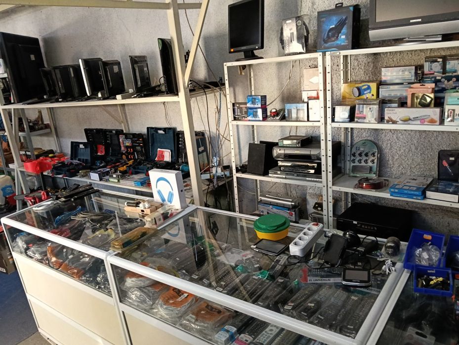 Продавам стока от неработещ магазин