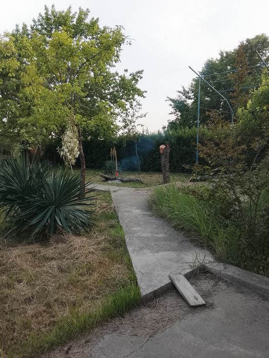 Продам дом/дача ; газ, свет, вода. 6 соток