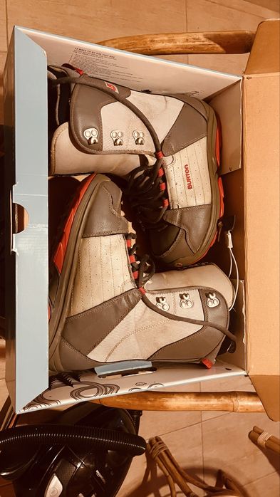 boots snowboard burton canvas