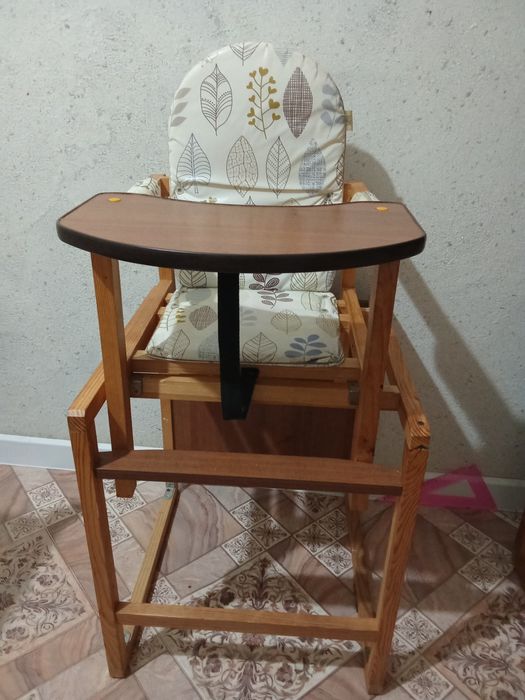 Стульчик для кормления 2 в 1.