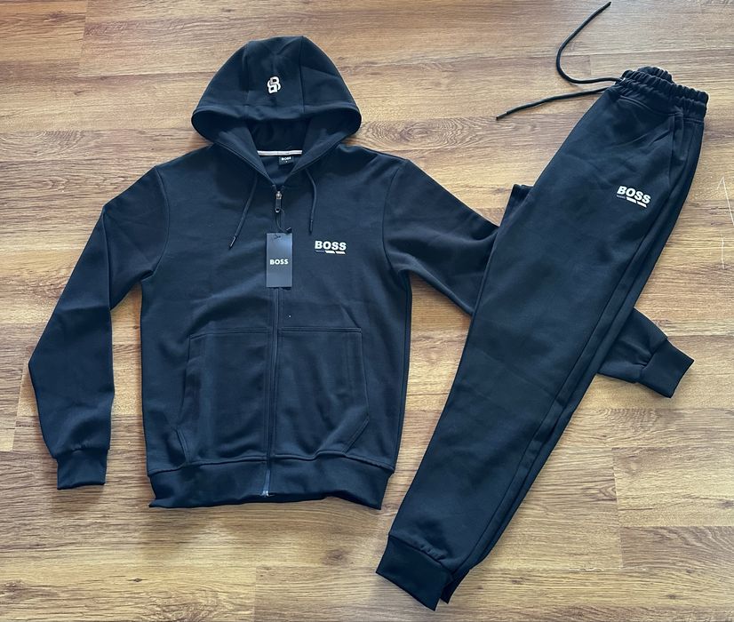Мъжки,памучен,черен екип Hugo BOSS с гумирано лого