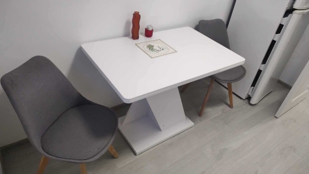 Inchiriez apartament cu doua camere Avram Iancu