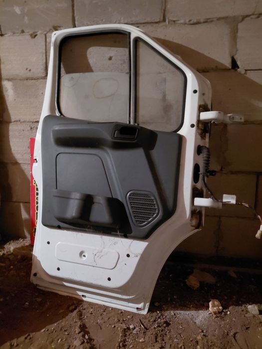 Дверь на Газель некст