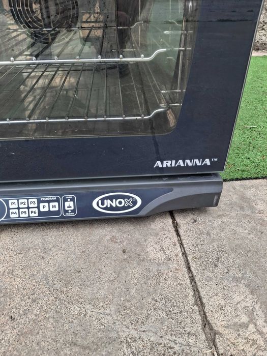 Конвекторна фурна Unox XFT135 Arianna