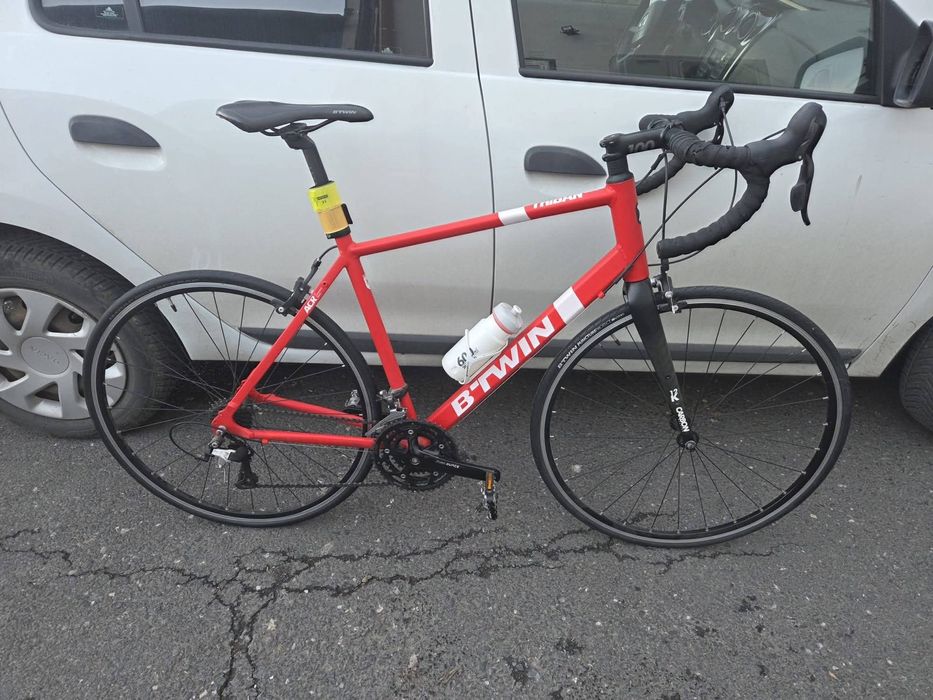 Vand cursiere GIANT și B-Twin Triban500