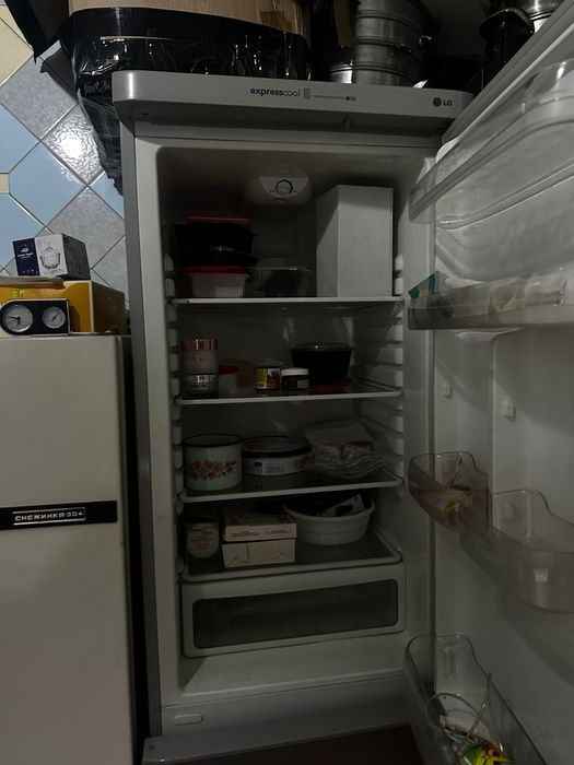 Холодильник снежинка 304