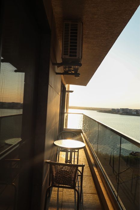 Cazare Apartament  de inchiriat Mamaia Nord /Loc de parcare / regim hotelier / 200 m de plaja / tv   aer conditionat / 4 persoane/ Astoria lake