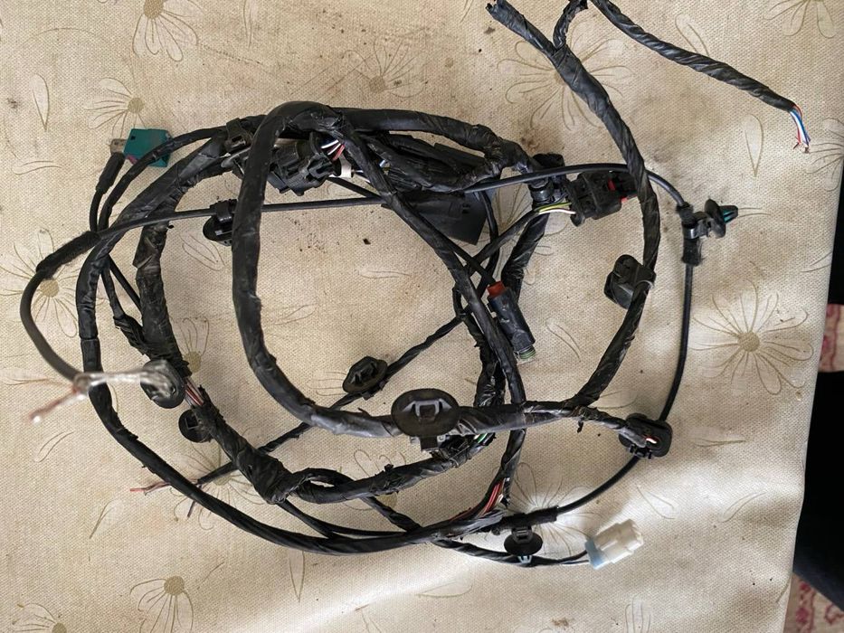 Geely coolray каса под бамперам