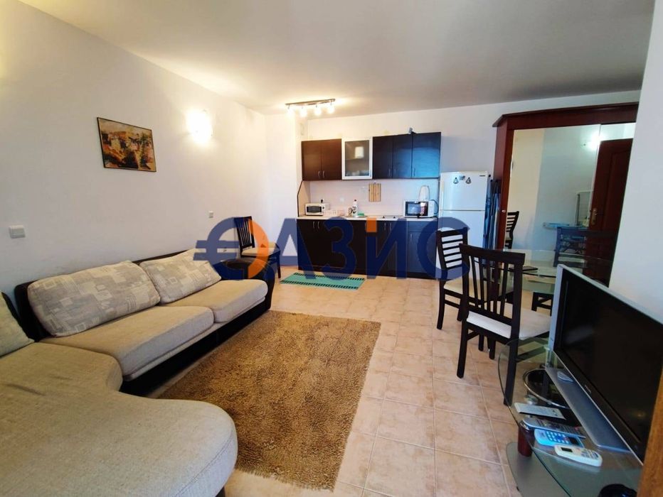 Продава се Тристаен апартамент в Свети Влас - 92 кв.м за 1196 €/кв.м - Снимка #12