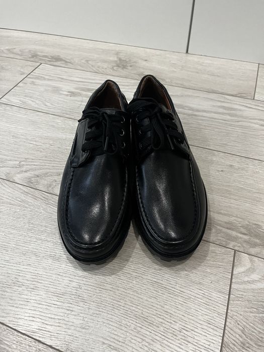 Туфли на мальчика новые