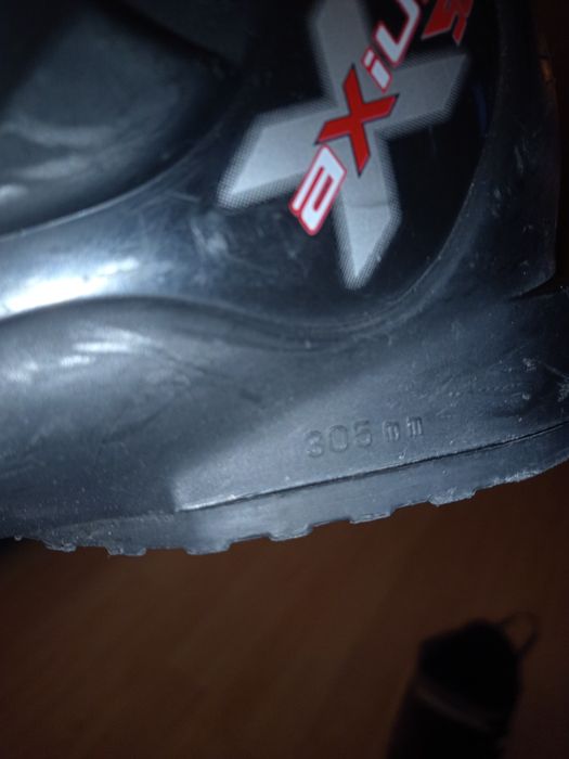 Продавам ски обувки Rossignol 26-26.5