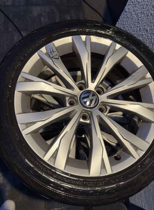 Jante originale Volkswagen R17 cu anvelope