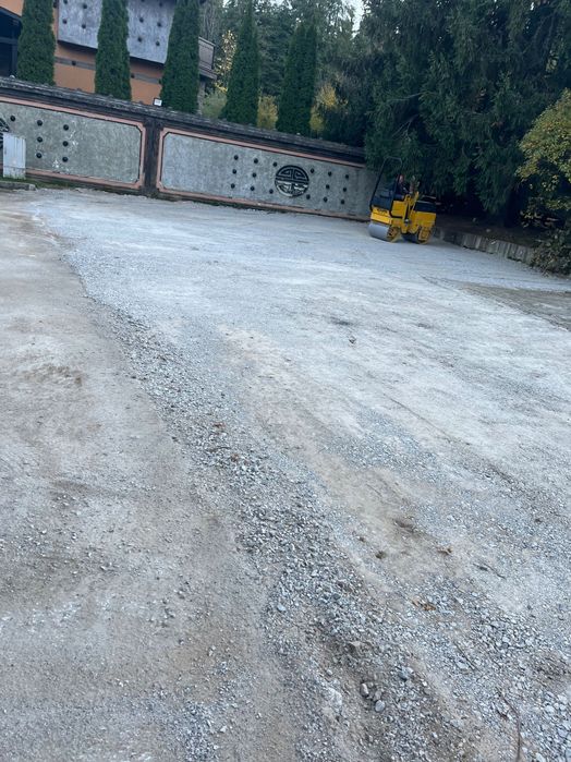 Услуги с Мини багер , Бобкат и Самосвал