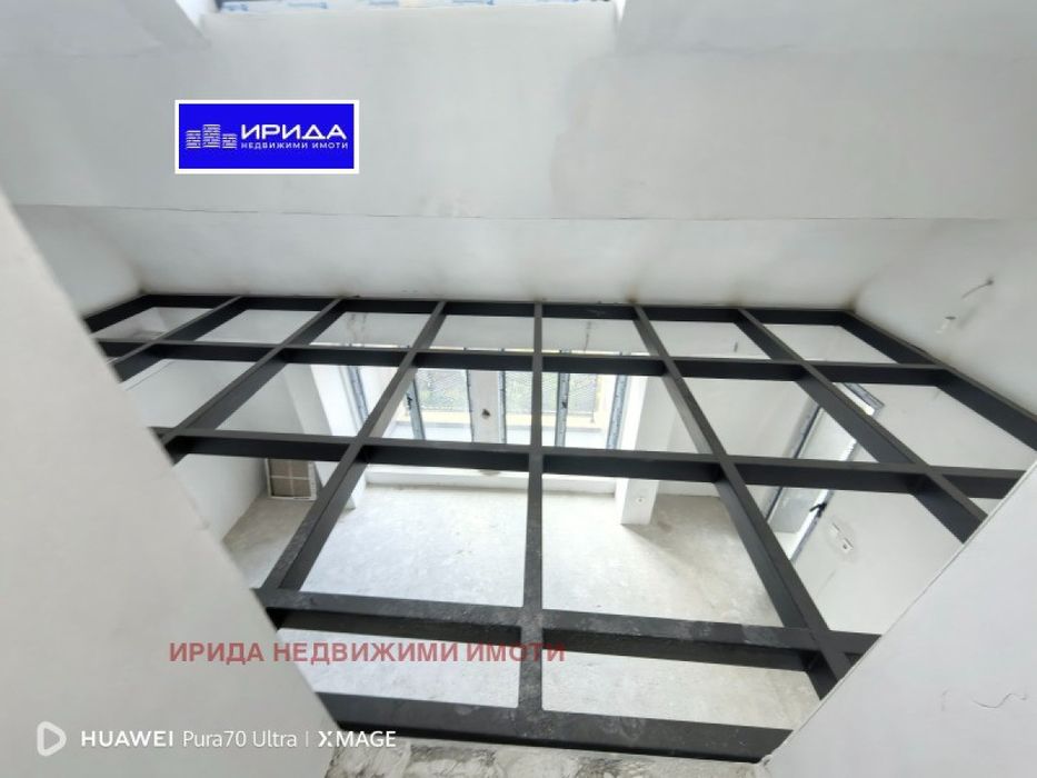 Тристаен апартамент в Бъкстон с АКТ 16!