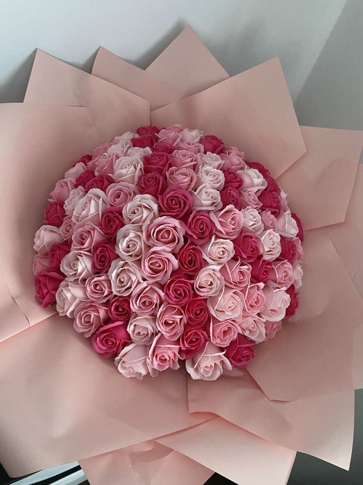 101 trandafiri cu mesaj