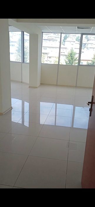 Помещение в бизнес сграда