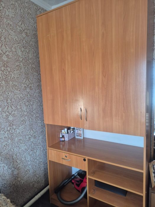 Отдам даром шкаф