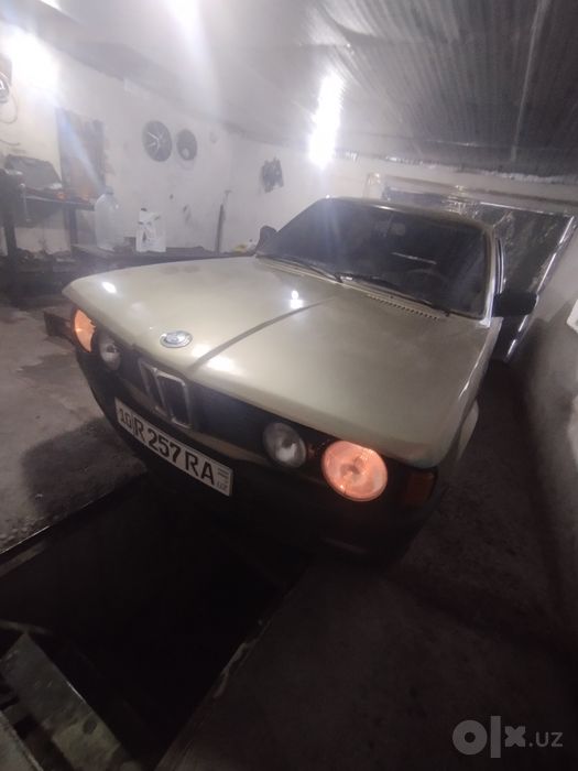 BMW e21 316 sotiladi.