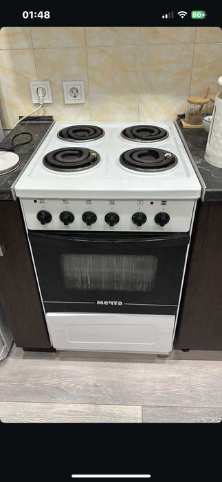 Продам электрическую плиту