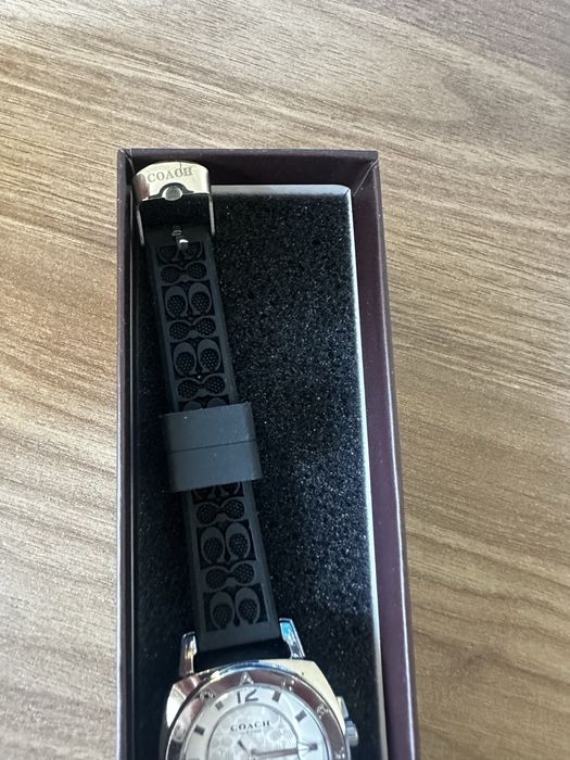 Топ! Часовник Coach