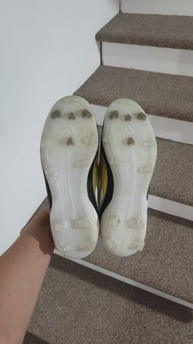 Продам бутсы adidas messi 36 размер