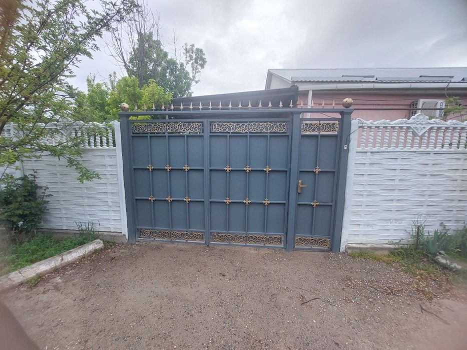 Продам уличные  ворота