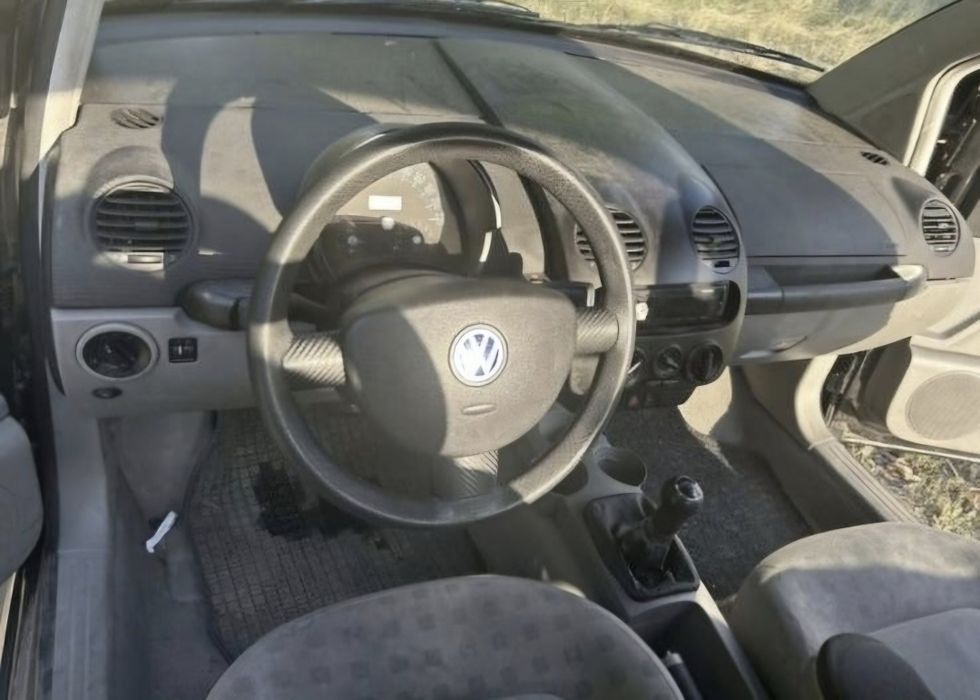 VOLKSWAGEN Beetle 2000 — imagine 3