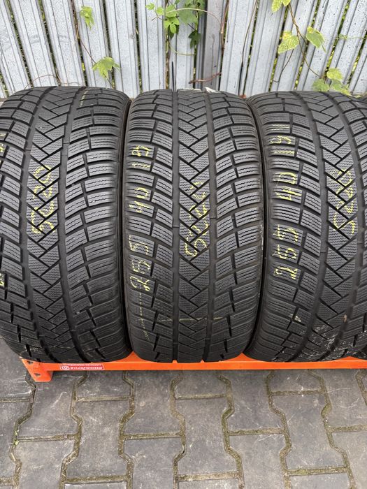Anvelope Iarna 255/40/19 Vredestein WinTrac Pro 255 40 19 R19