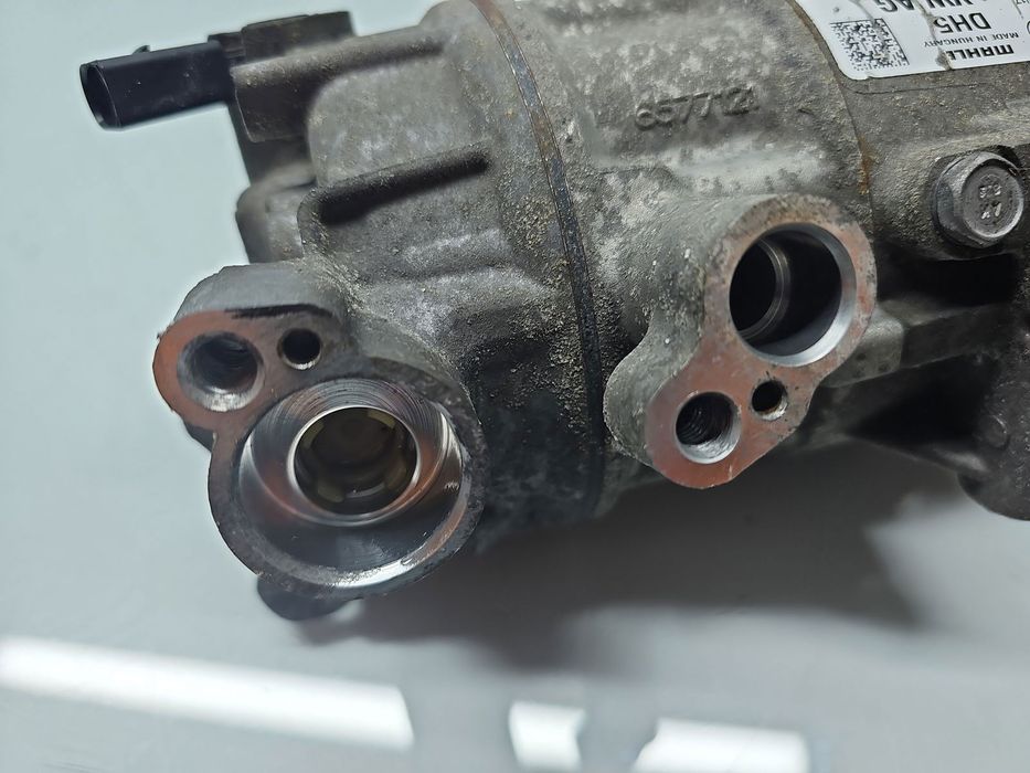 Compresor clima  Volkswagen Golf 7 (5G) [Fabr 2014-prezent] 5Q0816803B