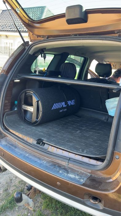 Vand subwofer Alpine