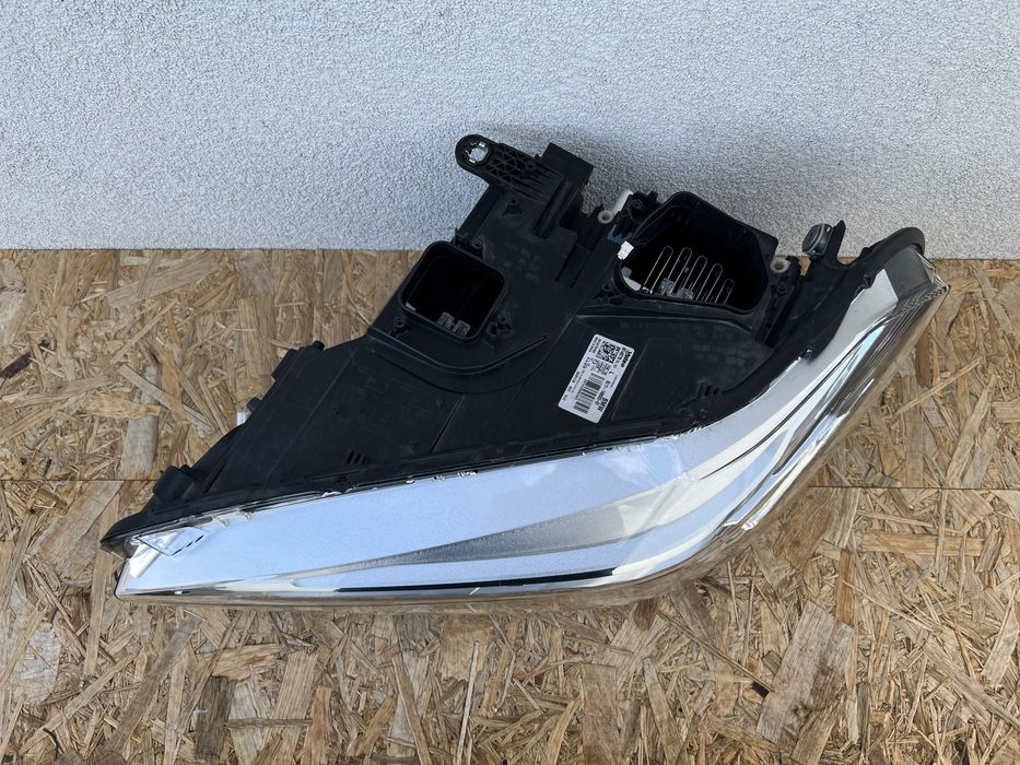 Far stanga BMW X1 F48 Full LED Original Europa