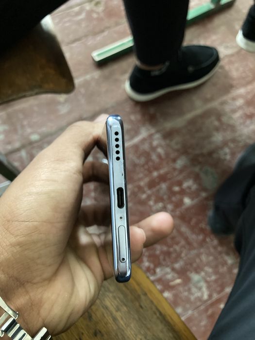 Huawei nova 9 sastiana juda zoʻr garantia berilad