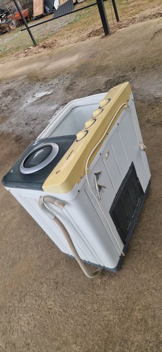 Полу автомат Стиральная машина