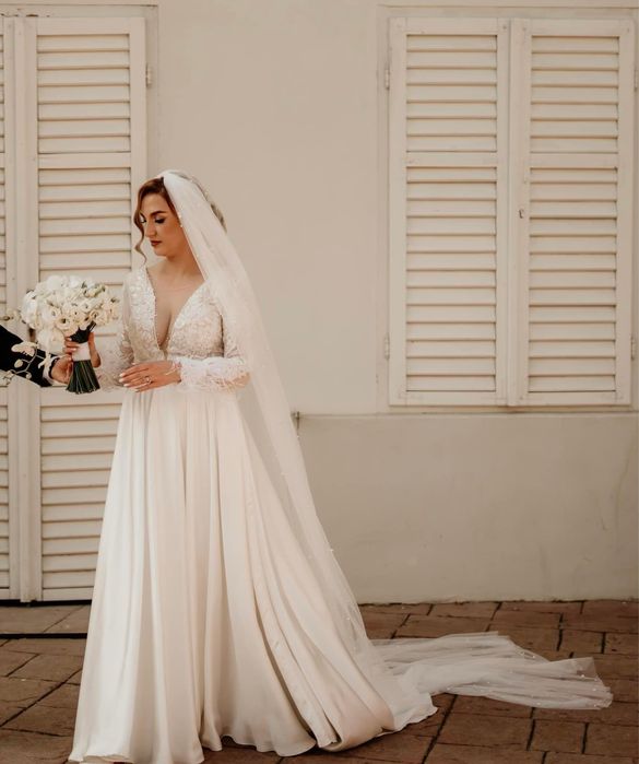 Rochie mireasa superba