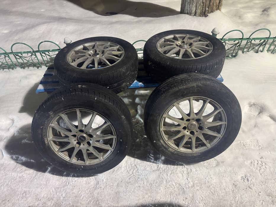 Комплект дисков с шинами