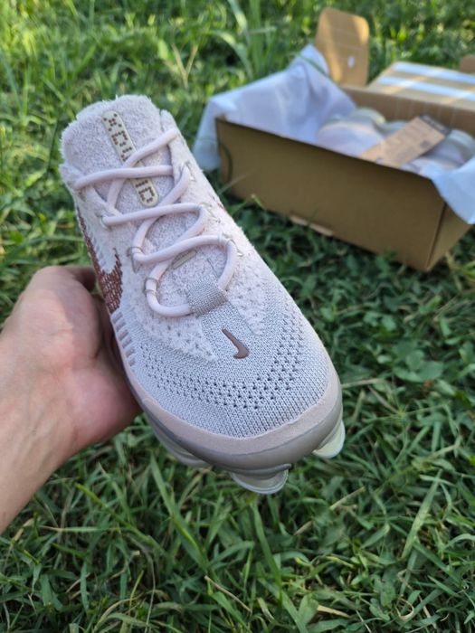 Nike Air Max Scorpion Barely Rose, mărimi de la 36 la 40