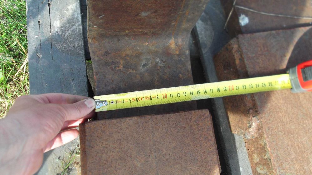 Furci motostivuitor, o piesa