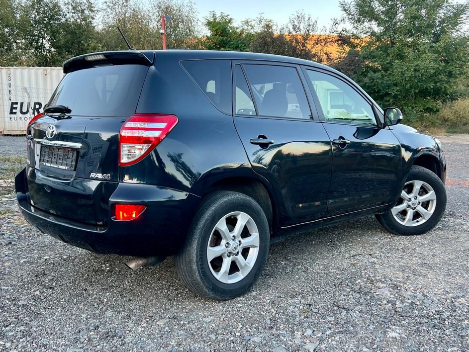 Toyota rav 4 , 2.0 benzina , automata , 4x4