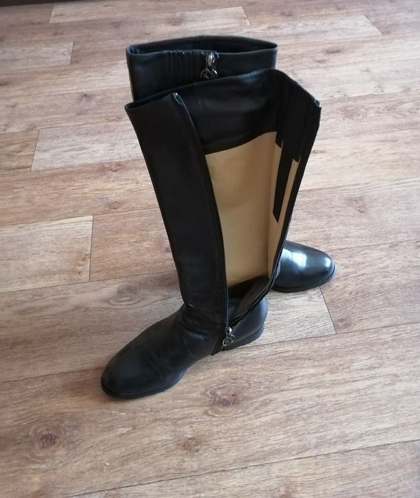 Продам сапоги женские.